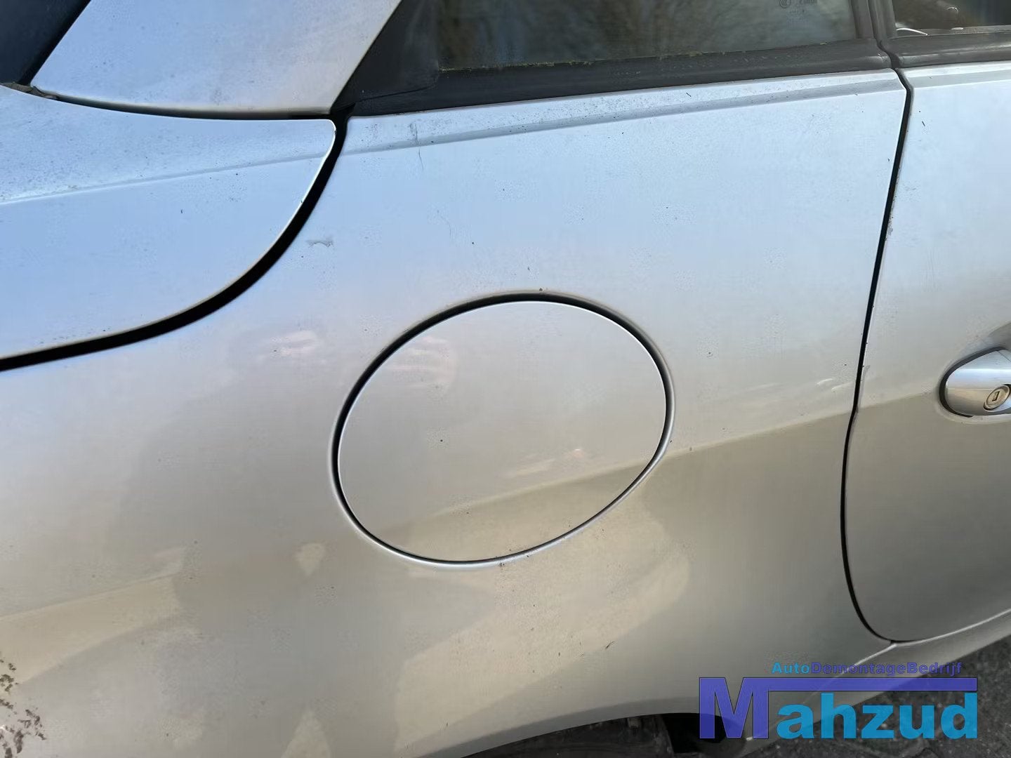 MERCEDES SLK R171 Zilver 775 tankklep 2005-2011, Mercedes-Benz AG, Mercedes-Benz, Utilisé, Mercedesstrasse 120
70372  Stuttgart, DE