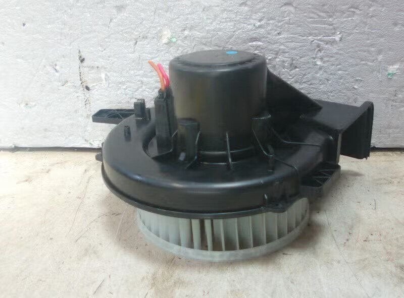 KACHELVENTILATOR Volkswagen Polo IV (9N1 / 2/3), Berliner Ring 2 38440 Wolfsburg, DE, Enlèvement ou Envoi, Volkswagen, Volkswagen AG