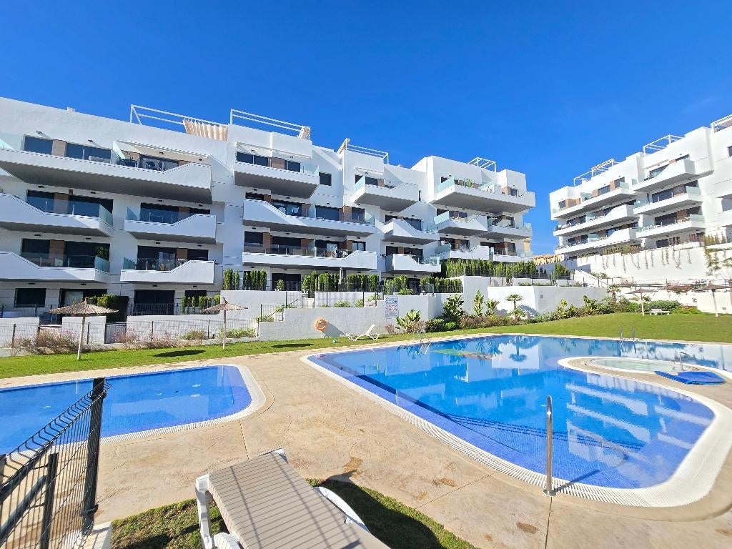 Gelijkvloers appartement in Villamartin – Orihuela Costa, Immo, Dorp, Spanje, 2 kamers, 68 m²