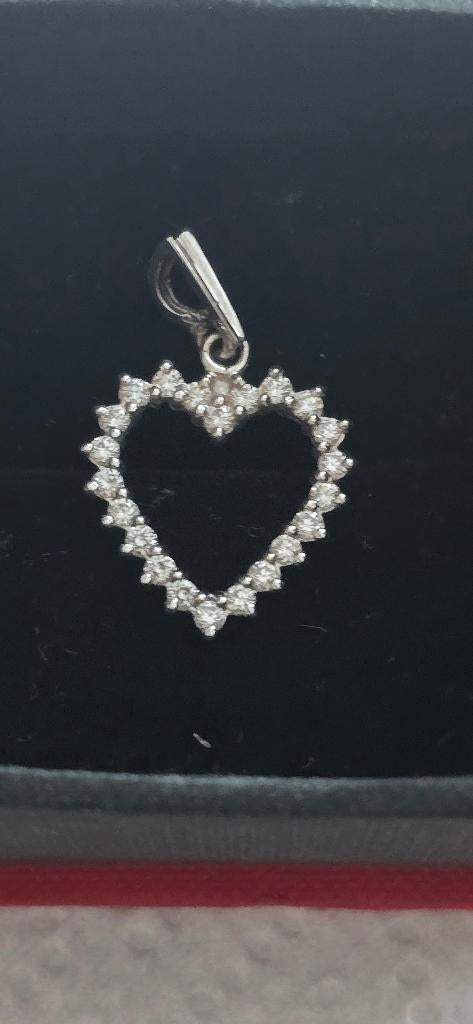 Gouden hanger met diamanten, Ophalen, Gebruikt, Hart, Met edelsteen