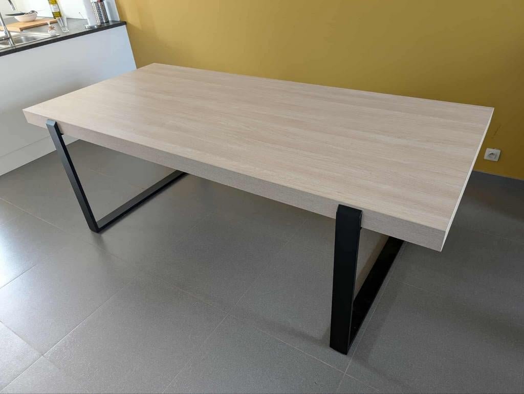 Te koop houten tafel, houten vitrine kast, houten tv meubel, Huis en Inrichting, Ophalen
