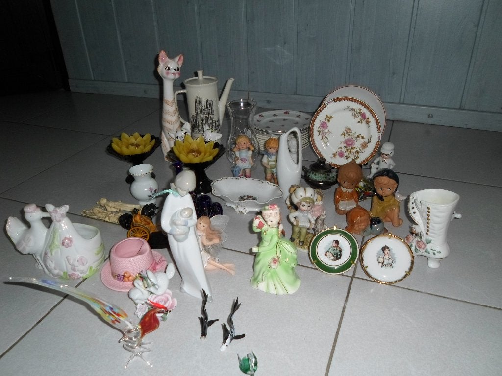 Doos met antieke en oude beeldjes, Antiek en Kunst, Ophalen