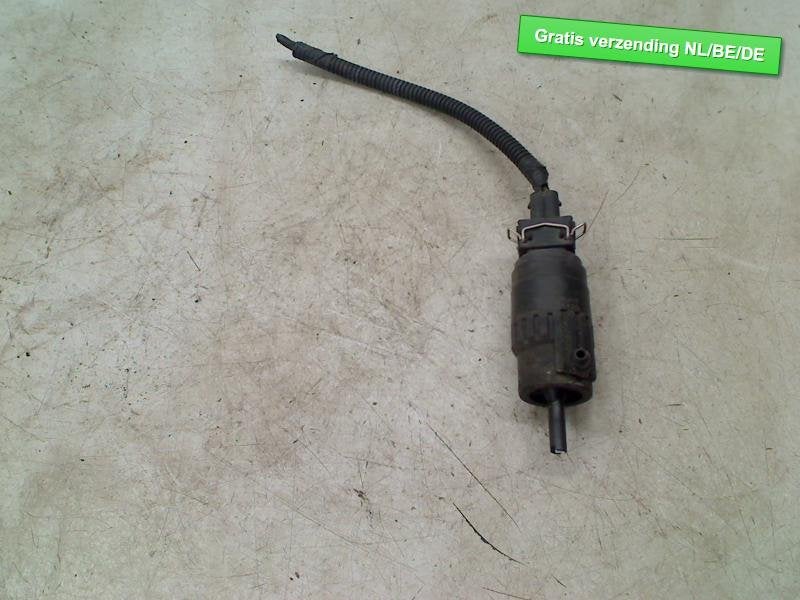 RUITENSPROEIERRESERVOIR VOOR Fiat 500 (312) (71740942), FCA Germany GmbH, Gebruikt, IPC D1-09 Bahnhofsplatz
65423  Rüsselsheim am Main, DE