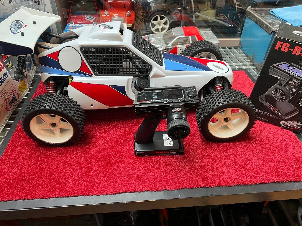 Rc fg marder  1/6 quasi neuf, Hobby & Loisirs créatifs, Modélisme | Radiocommandé & Téléguidé | Voitures, Enlèvement