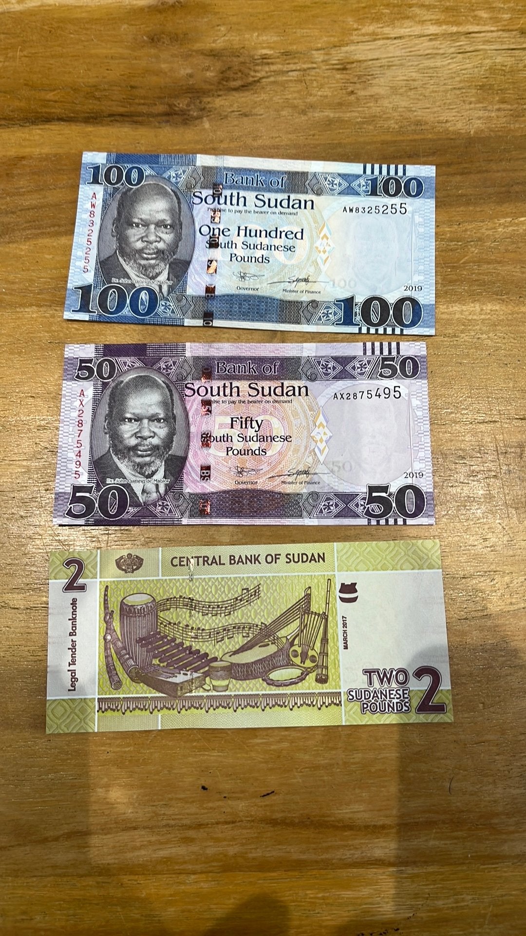 3 Billets du Sudan unc, Enlèvement ou Envoi