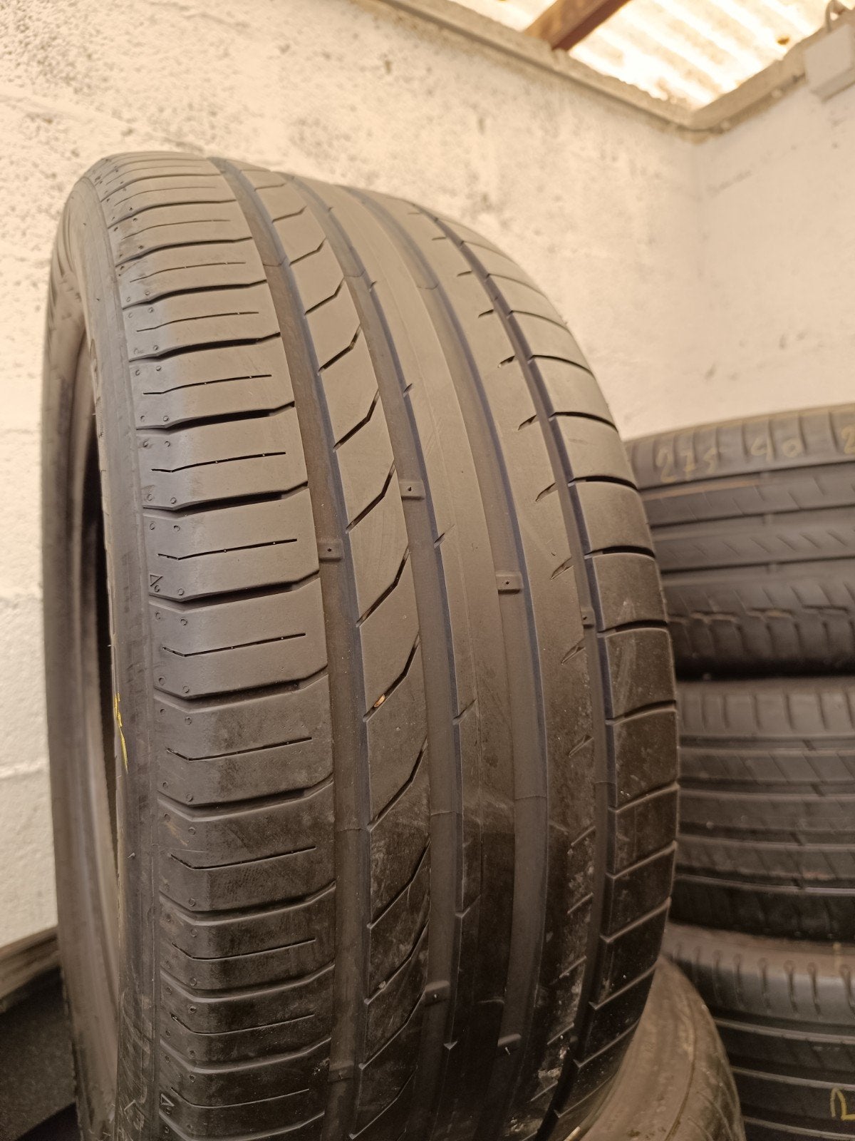 255 50 20 kumho avec montage et équilibrage, Autos : Pièces & Accessoires, Commande, Enlèvement