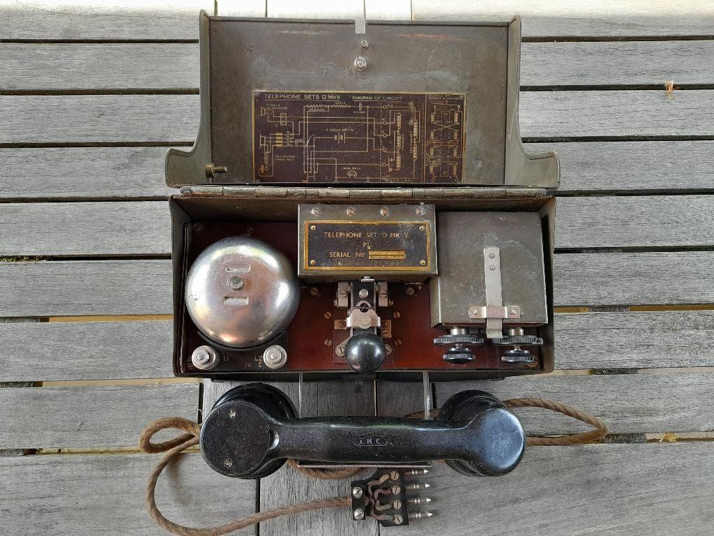 Téléphone UK WW2, Collections, Objets militaires | Seconde Guerre mondiale, Enlèvement