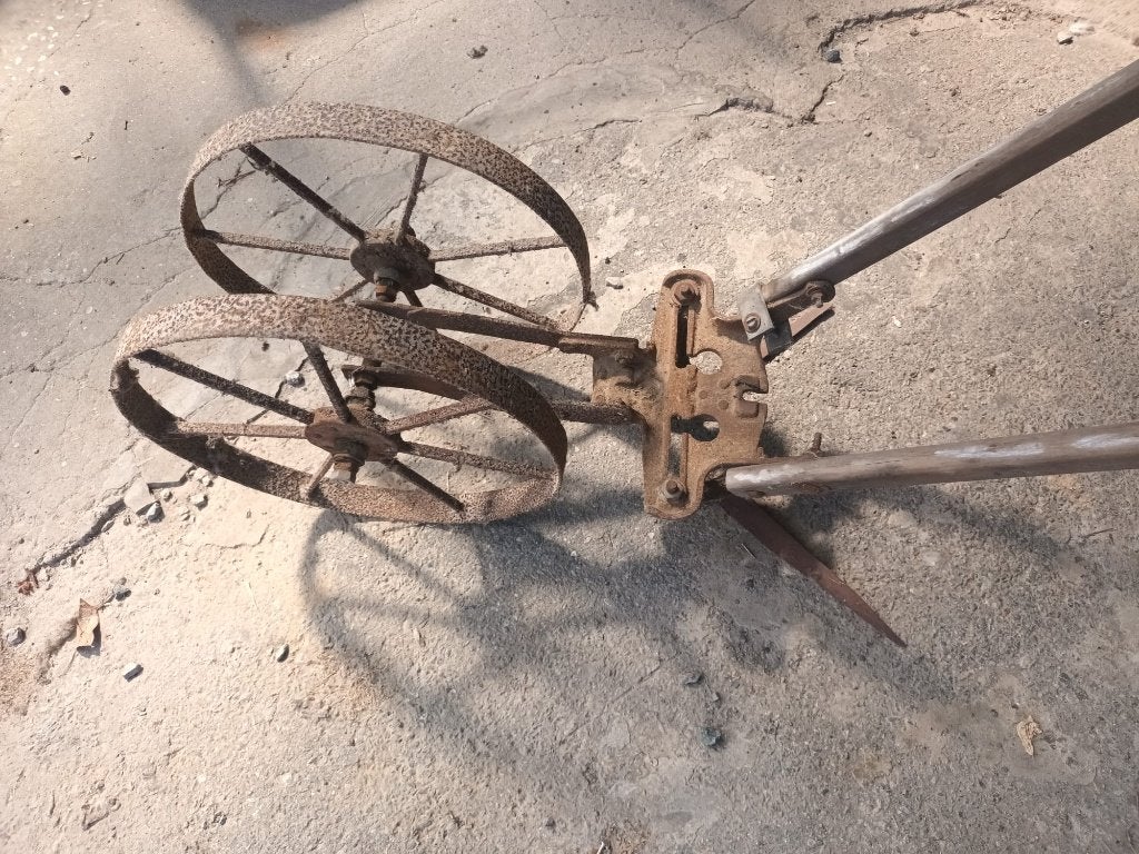 zaaiwerktuig en onkruidwieder, Doe-het-zelf en Bouw, Gereedschap | Handgereedschap, Ophalen, Gebruikt