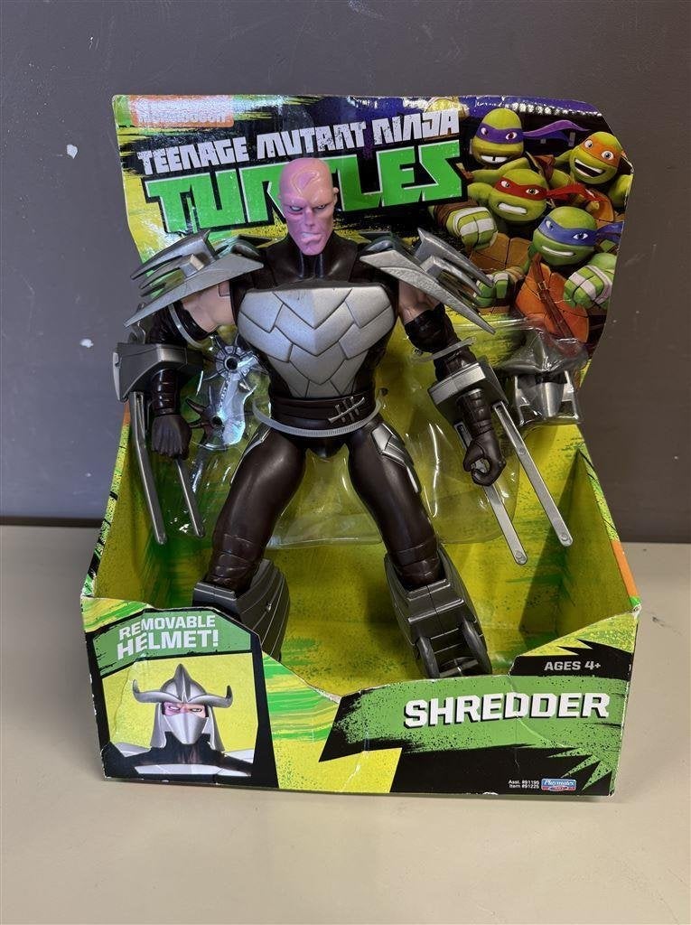 Teenage Mutant Ninja Turtles - Shredder in doos, Enlèvement ou Envoi, Comme neuf