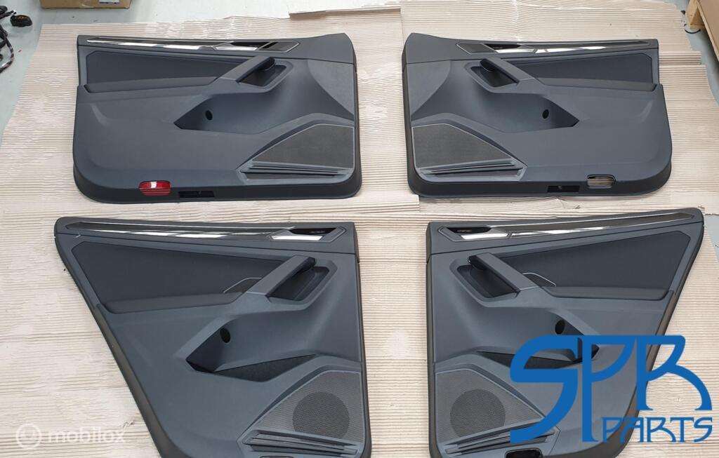 TIGUAN 5NA LEDER LEER Deurpaneel SET DEURKAARTEN DEURPANELEN, Neuf, Enlèvement ou Envoi, Volkswagen, Volkswagen