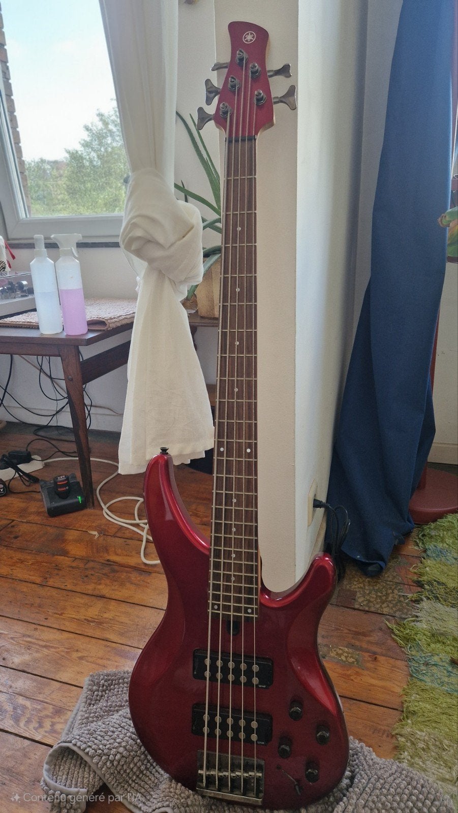 Yamaha bass TRBX305 (5 cordes), Musique & Instruments, Instruments à corde | Guitares | Basses, Enlèvement ou Envoi