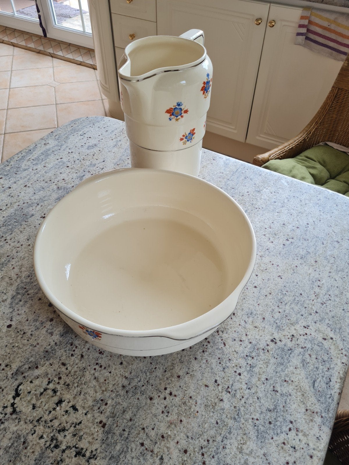 Waskom&waterpot antiek, Ophalen