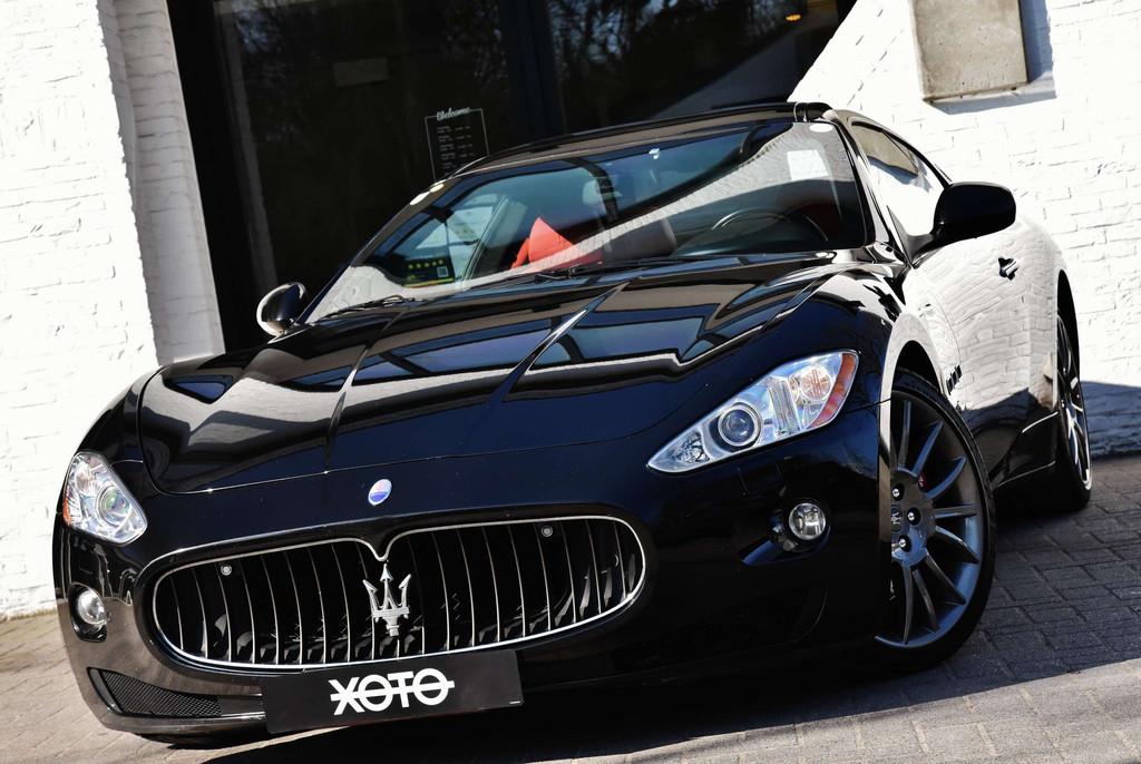 Maserati GranTurismo 4.7i V8 S AUT. *1HD / FULL MASERATI HIS, Auto's, Maserati, Automaat, Gebruikt, 8 cilinders, Parkeersensor