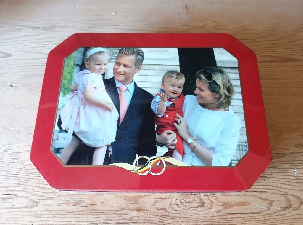 Boîte à biscuits Delacre 2004 - Famille royale belge, Collections, Enlèvement, Utilisé, Biscuits