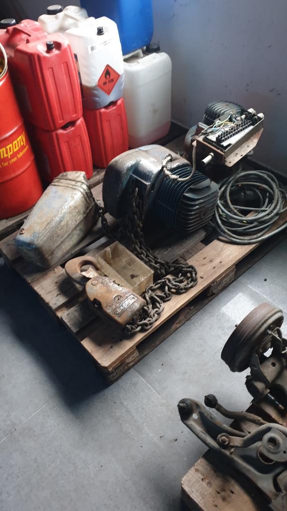 Complete DEMAG PK 10N hijskraan -2 ton, Ophalen