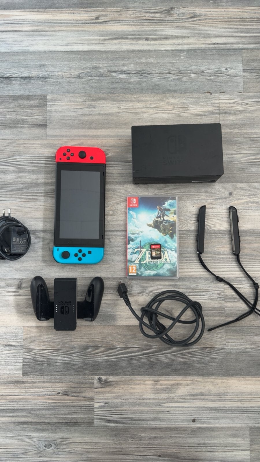 Nintendo switch a vendre avec accessoires + zelda, Consoles de jeu & Jeux vidéo, Enlèvement ou Envoi, Avec 1 manette, Comme neuf