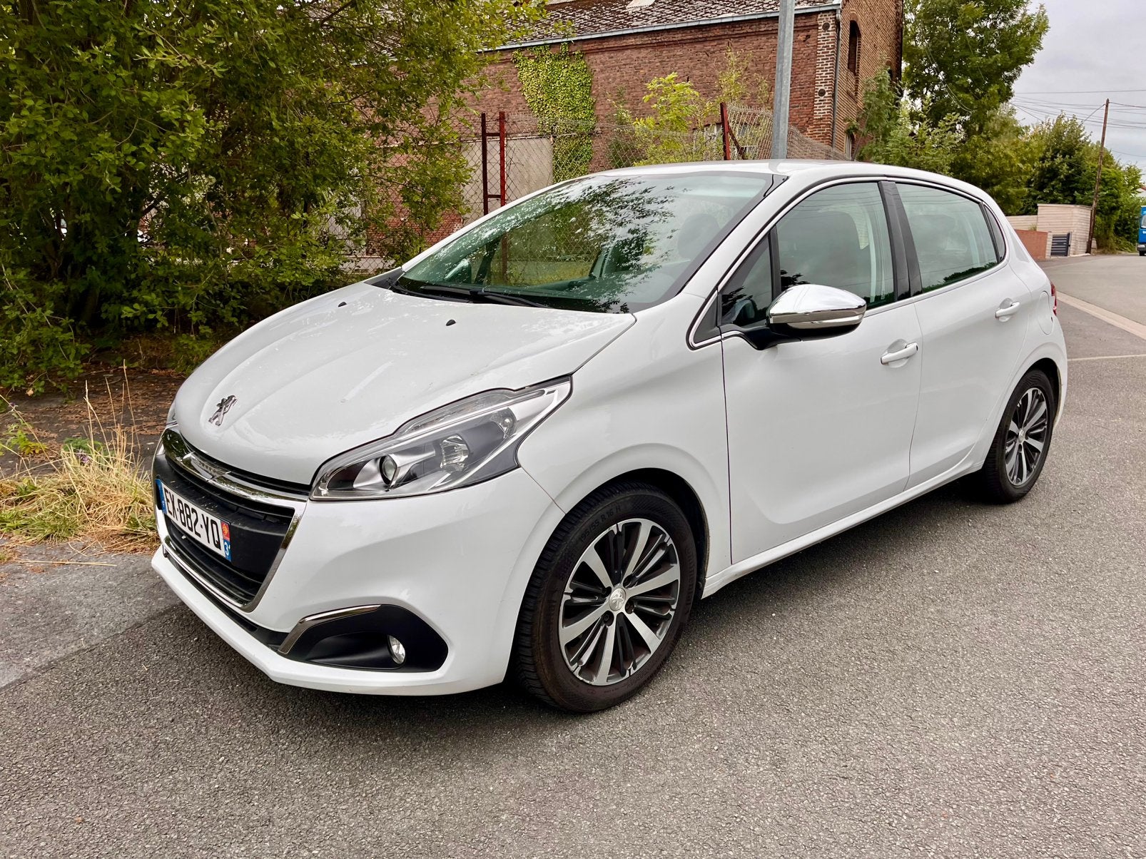 Peugeot 208 1.2i 82cv ALLURE GPS 2018, Autos, Peugeot, Achat, Euro 6, Boîte manuelle, 5 portes