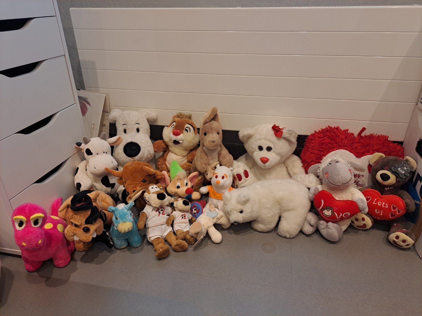 18 pluchen knuffels, Ophalen