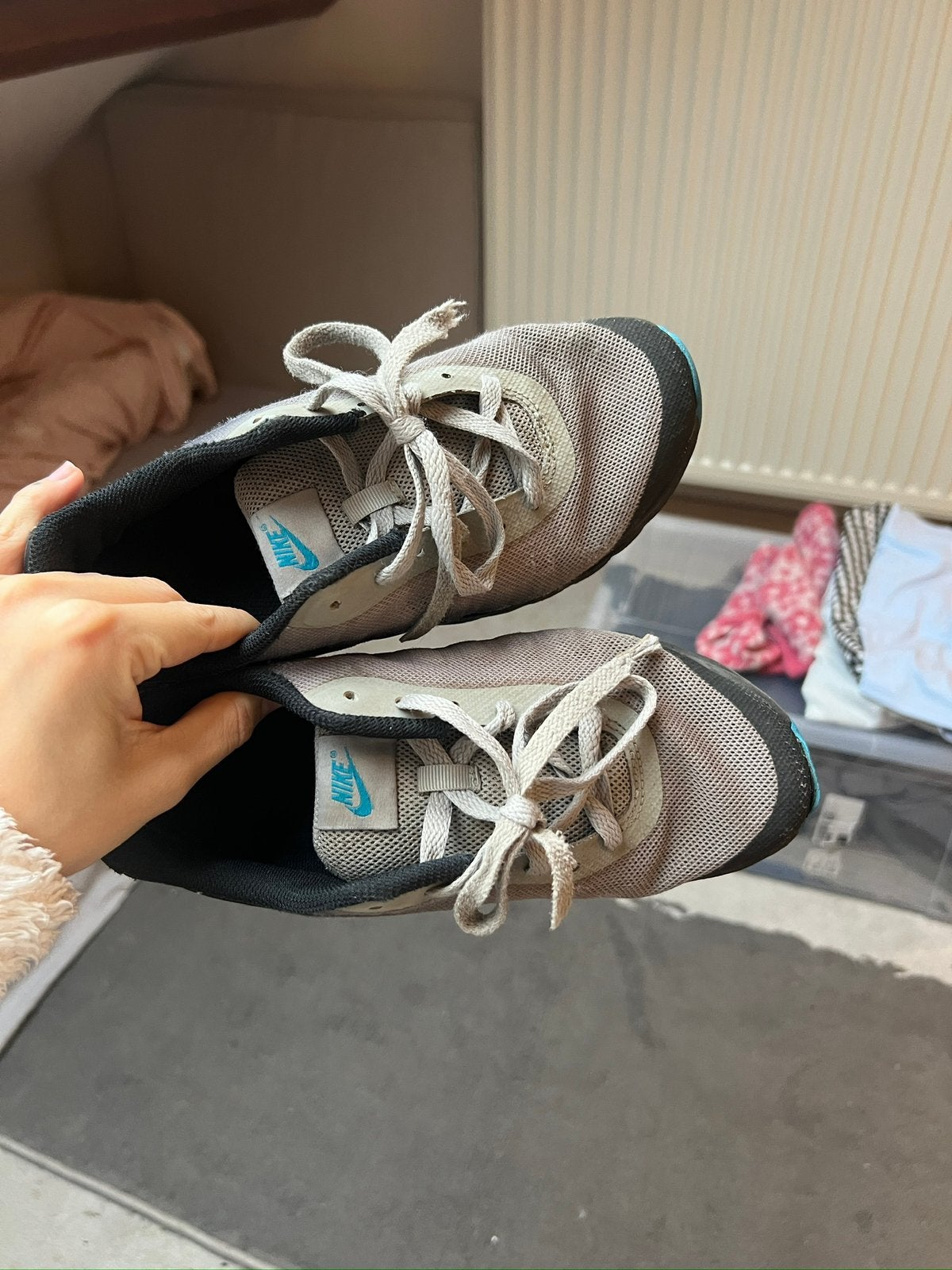 Nike air max invigor maat 36, Kleding | Heren, Overige kleuren, Ophalen of Verzenden, Sneakers, Gedragen