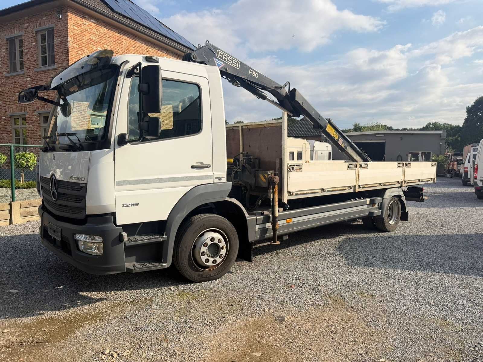 Mercedes-Benz Atego 2016 avec camion Fassi F80, Autos, Achat, Entreprise, Autres carburants, Mercedes-Benz