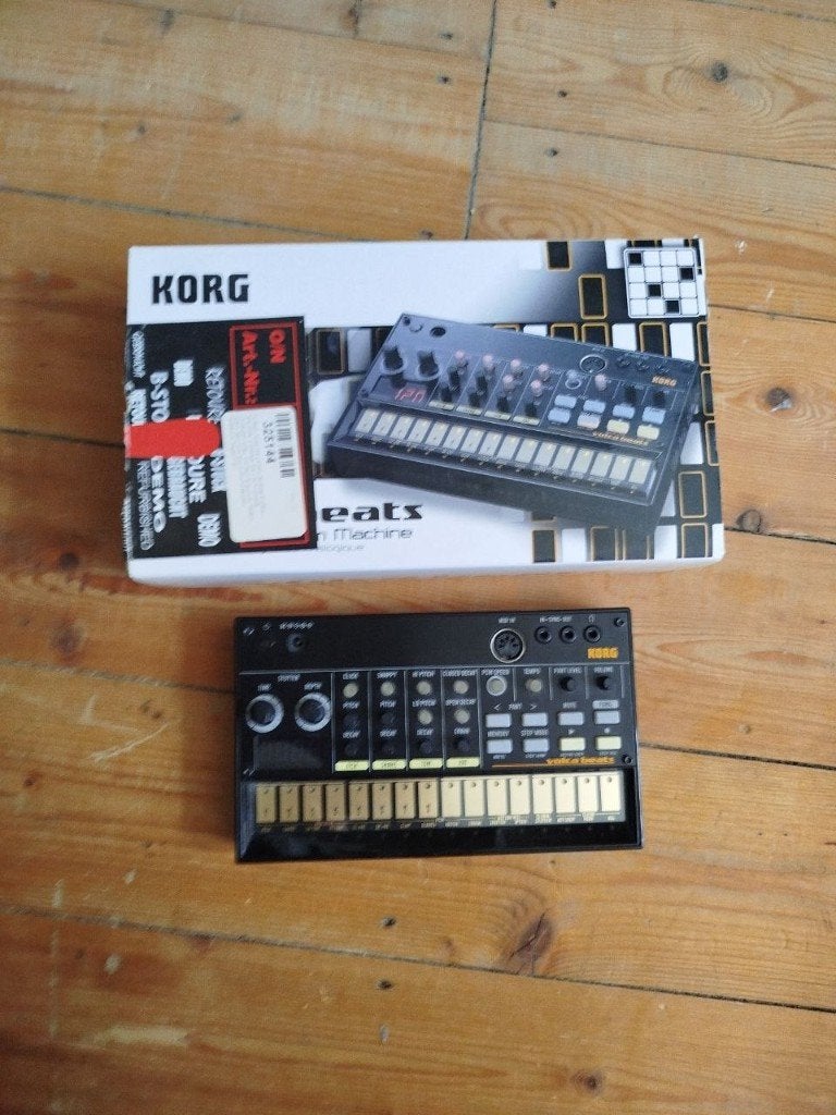 Korg Volca Beats analoge drumcomputer met doos, Musique & Instruments, Batteries électroniques, Utilisé, Korg, Enlèvement