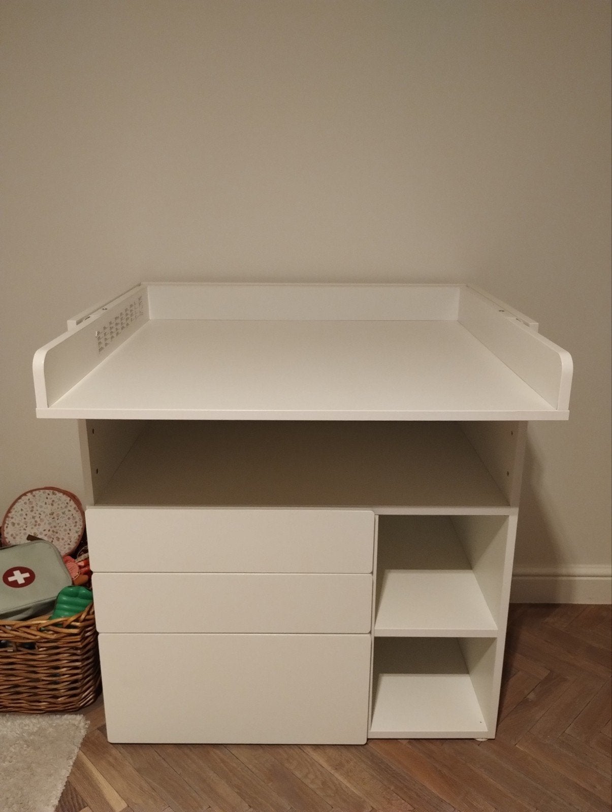 verzorgingstafel / commode, Ophalen, 70 cm of meer, 75 tot 100 cm, 90 tot 105 cm