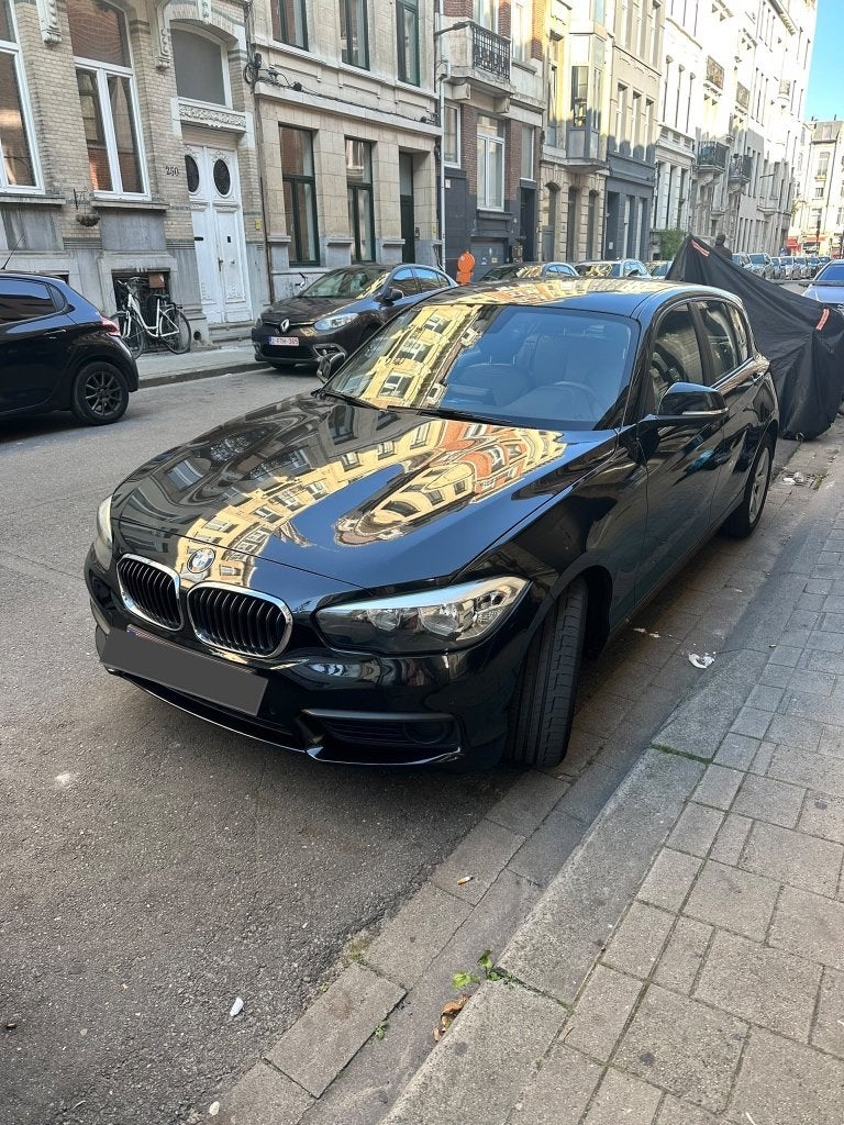 BMW 116d (2018) – 118.000 km – Euro 6b, Auto's, 1 Reeks, Zwart, 5 deurs, Particulier