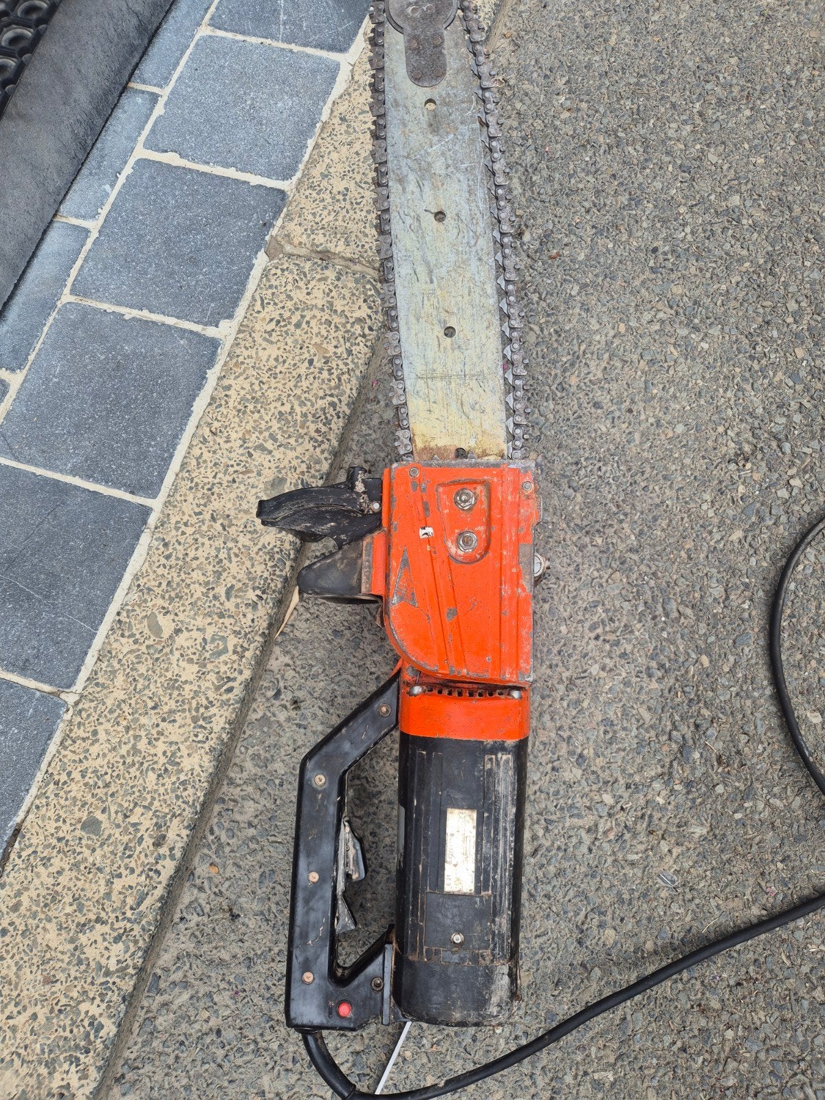 Tronçonneuse comer E21, Bricolage & Construction, Enlèvement