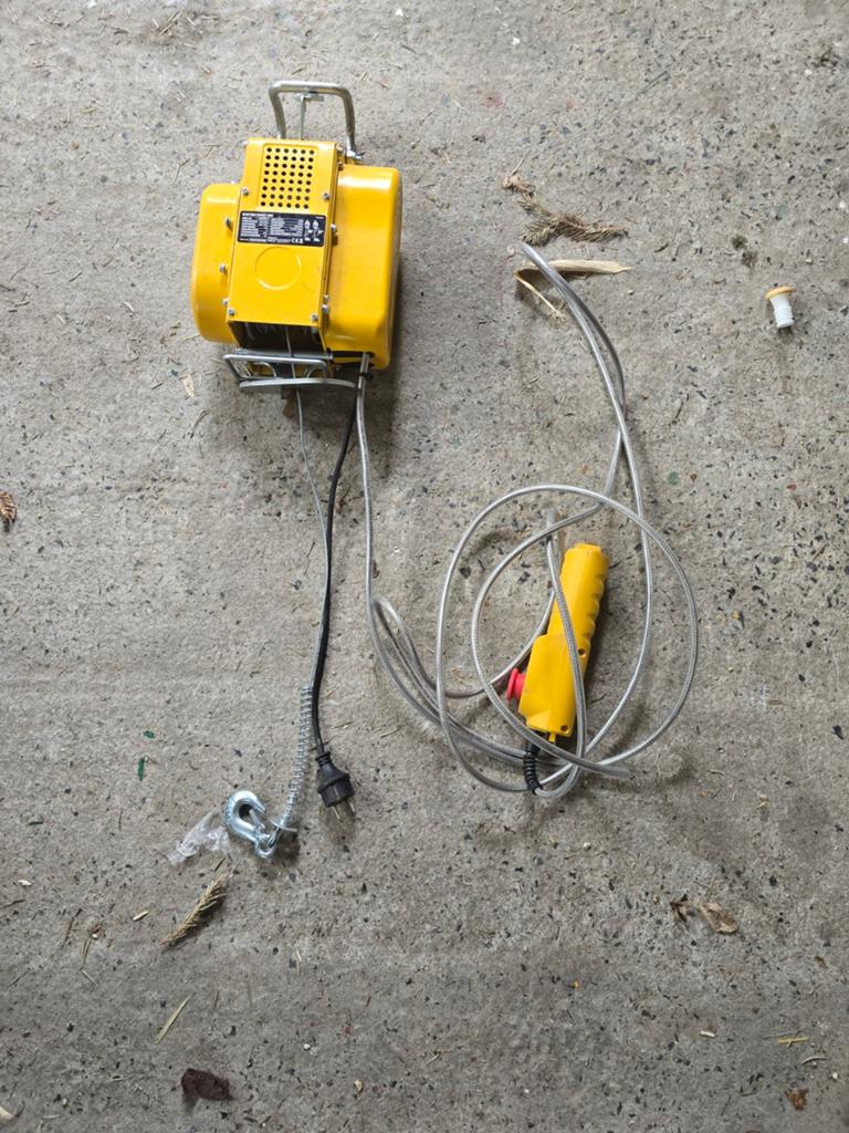Elektrische takel HBM, Ophalen
