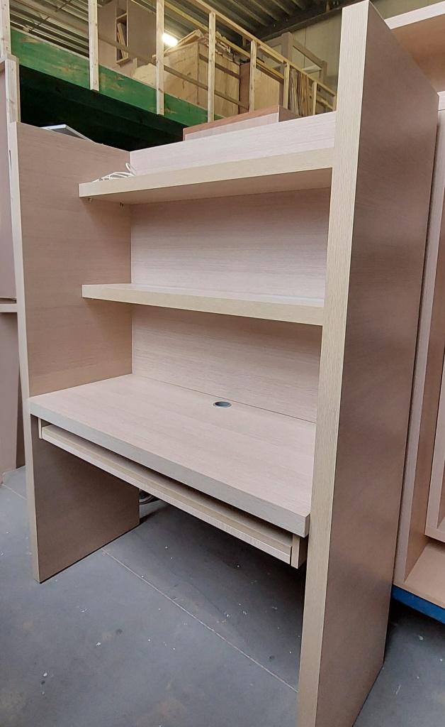 Meuble de bureau, Enlèvement, Utilisé, Chêne, 120 à 170 cm