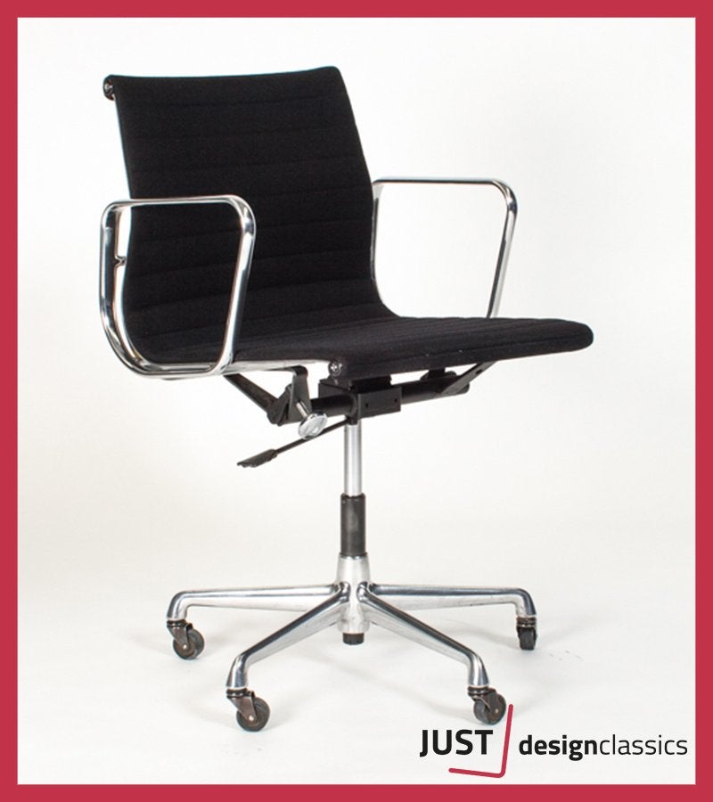 Vitra Eames ea 117 Zwart Hopsak Gepolijst (voorraad:2), Ophalen, Gebruikt, Zwart, Bureaustoel