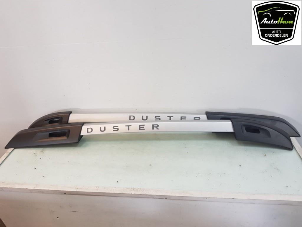 DAKDRAGER SET Dacia Duster (HS) (01-2009/01-2018), Auto-onderdelen, Dacia, Gebruikt, Renault Deutschland AG, Peter-Huppertz-Straße 5
51063  Köln, DE