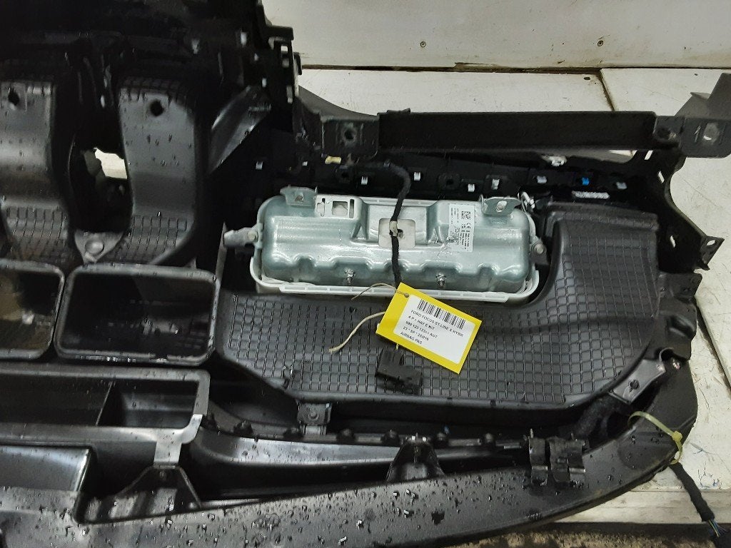 AIRBAG PASSAGER Ford Focus 4 (JX7BA044A74AE), Henry-Ford-Straße  1
50735  Köln, DE, Ford-Werke GmbH, Kunden@ford.com, Ford
