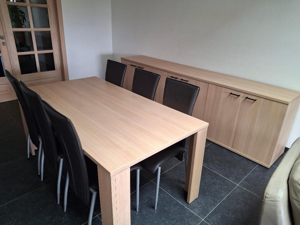 Eetkamer,  dressoir en tafel, Huis en Inrichting, Ophalen, Zo goed als nieuw