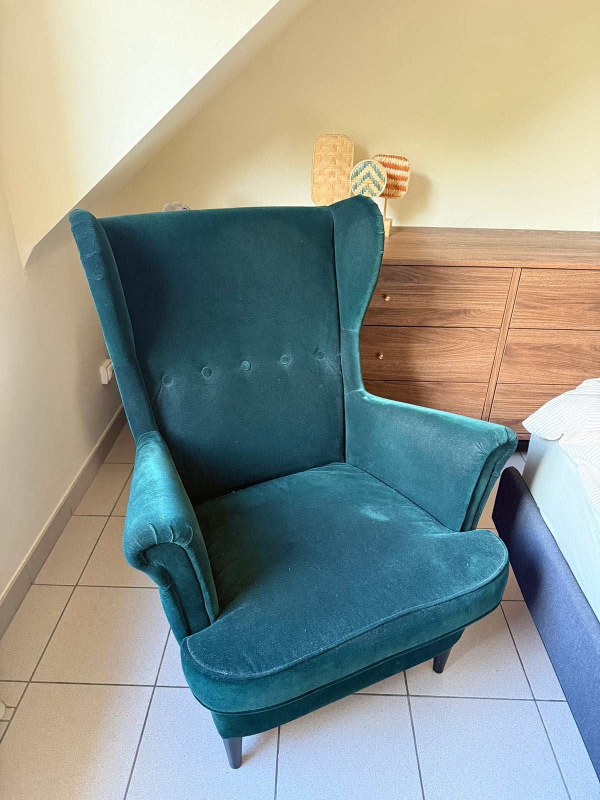 FAUTEUIL + voetbankje IKEA STRANDMON, Maison & Meubles, Fauteuils, Enlèvement, Comme neuf