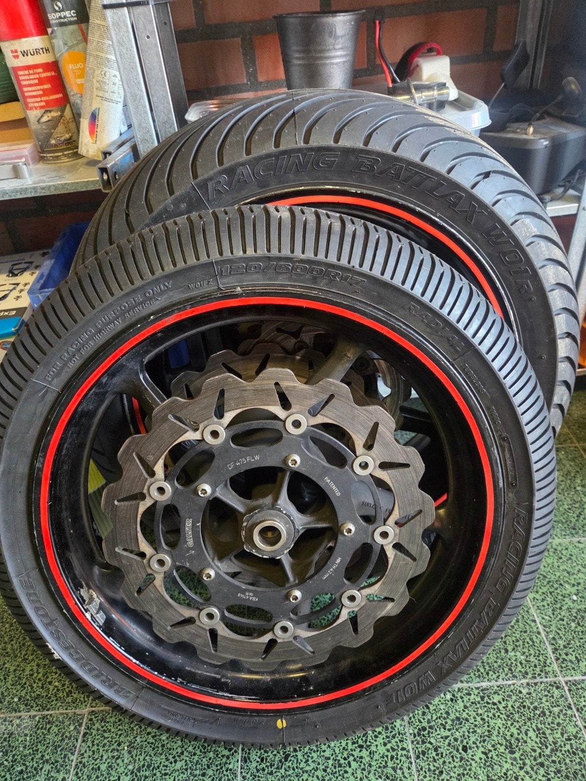 Jantes Yamaha R1, Motos, Enlèvement