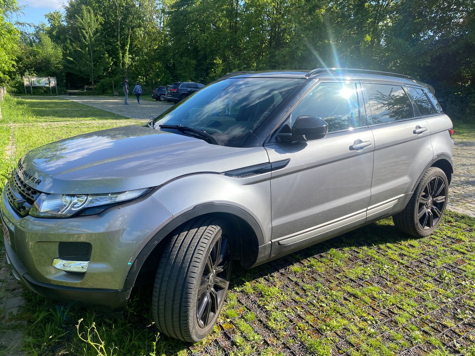 Evoque plus coffre de toit, Cuir, Boîte manuelle, Noir, 5 portes