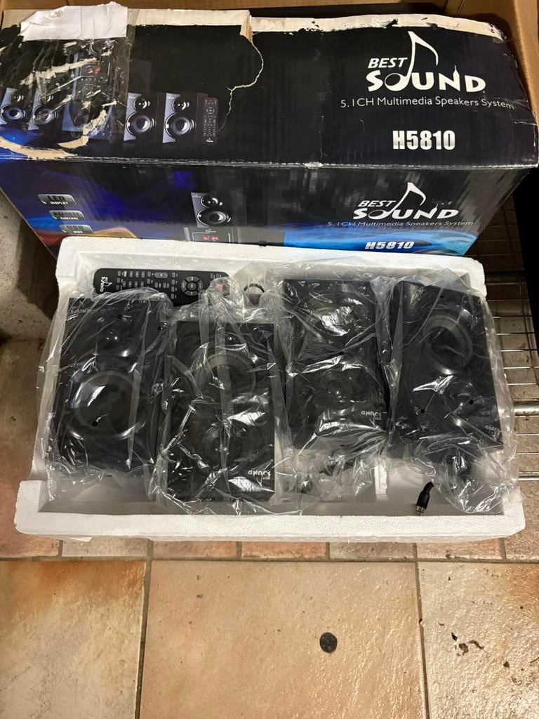 Geluidsinstallatie met versterker en boxen, Ophalen, Zo goed als nieuw