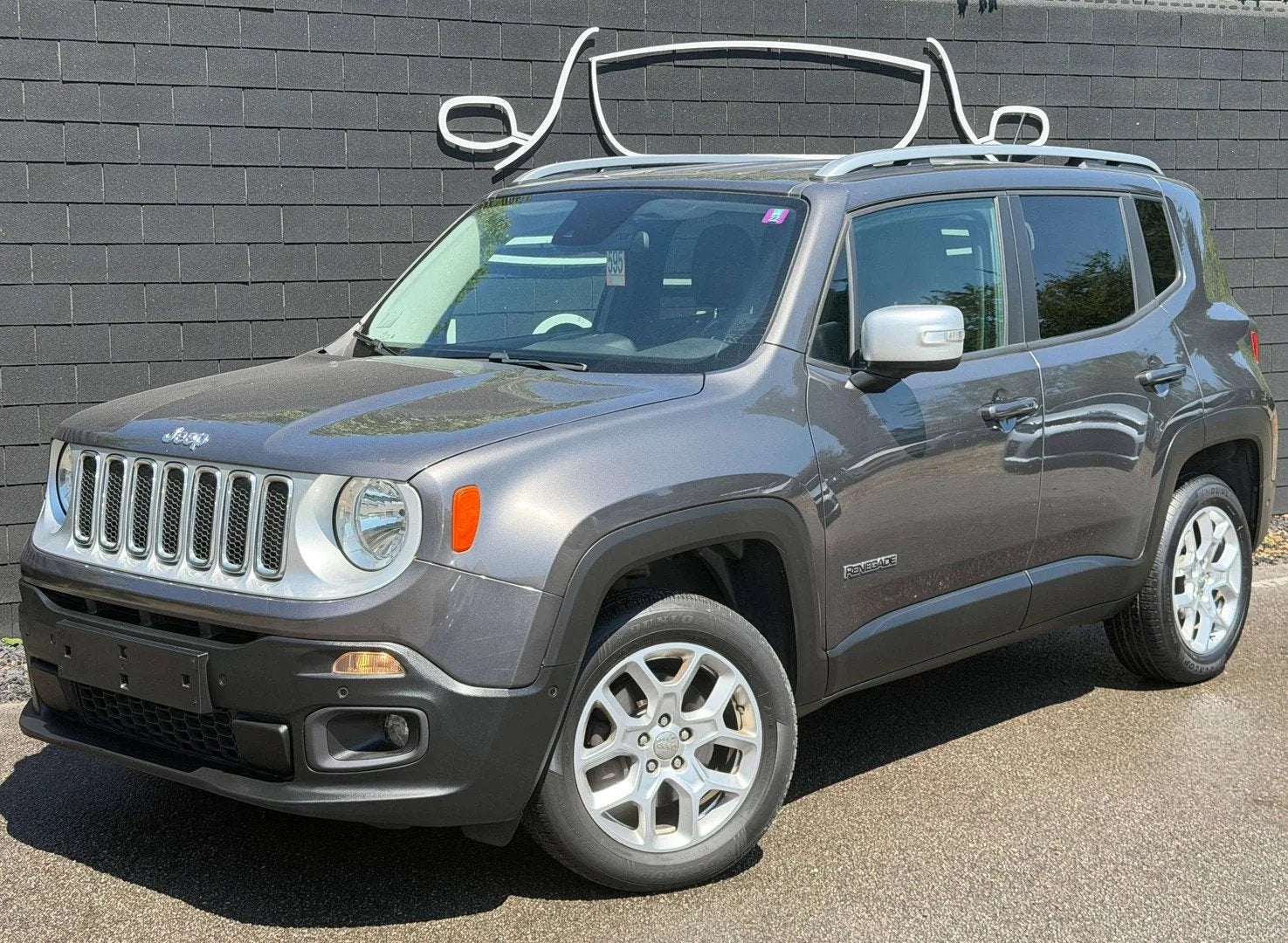 Jeep Renegade 2.0 MJD 4x4+NAVI+CAMERA+SIEGES CHAUF+VOLANT CH, Autos, Jeep, Cuir, Argent ou Gris, Achat, Euro 6