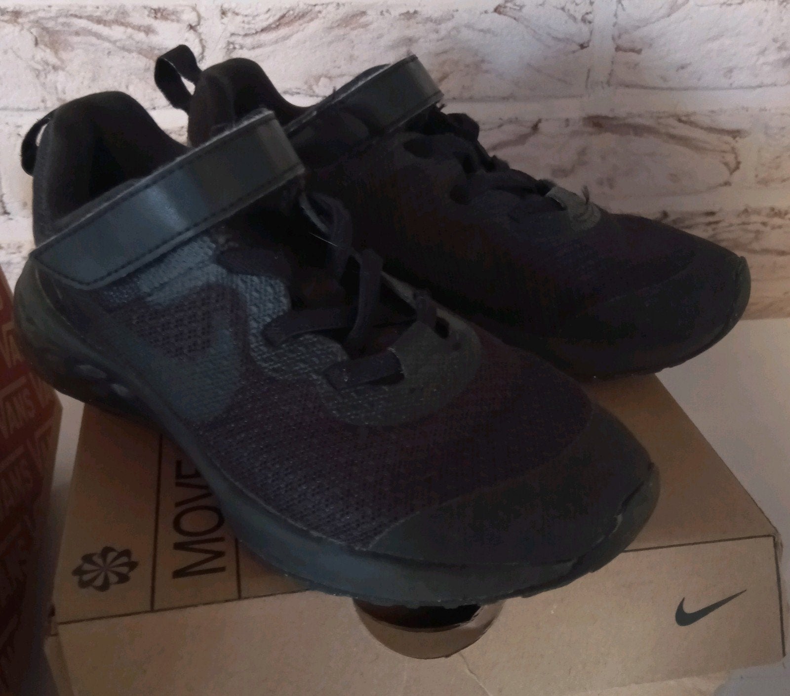 sportschoenen maat 30, Enfants & Bébés, NIKE, Garçon ou Fille, Comme neuf, Enlèvement