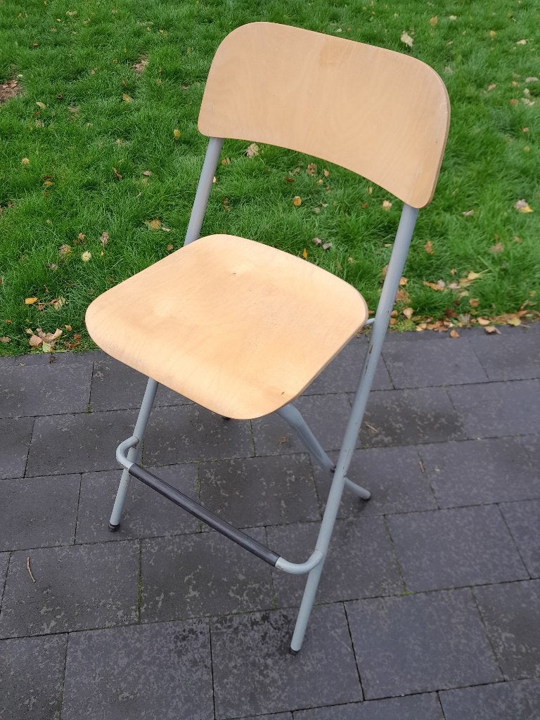 Barkrukken met leuning te huur, Ophalen
