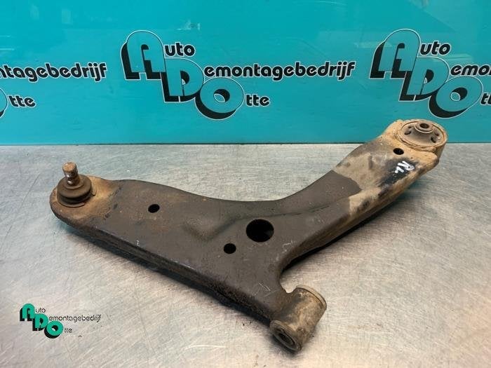 Bras de suspension avant droit d'un Hyundai I10 (I10 08-), -, 3 mois de garantie, Utilisé, Hyundai