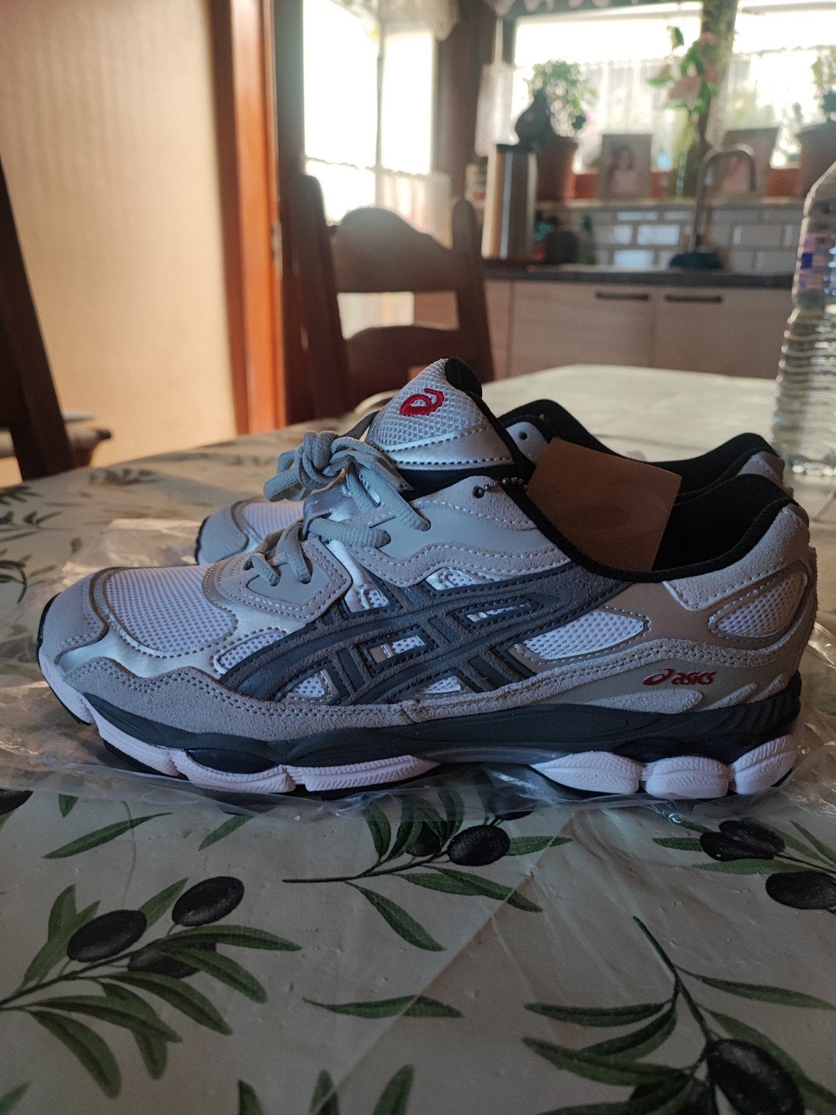 Asics gel nyc pointure petit 45, Vêtements | Hommes, Chaussures, Neuf, Enlèvement ou Envoi, Autres couleurs, Asics