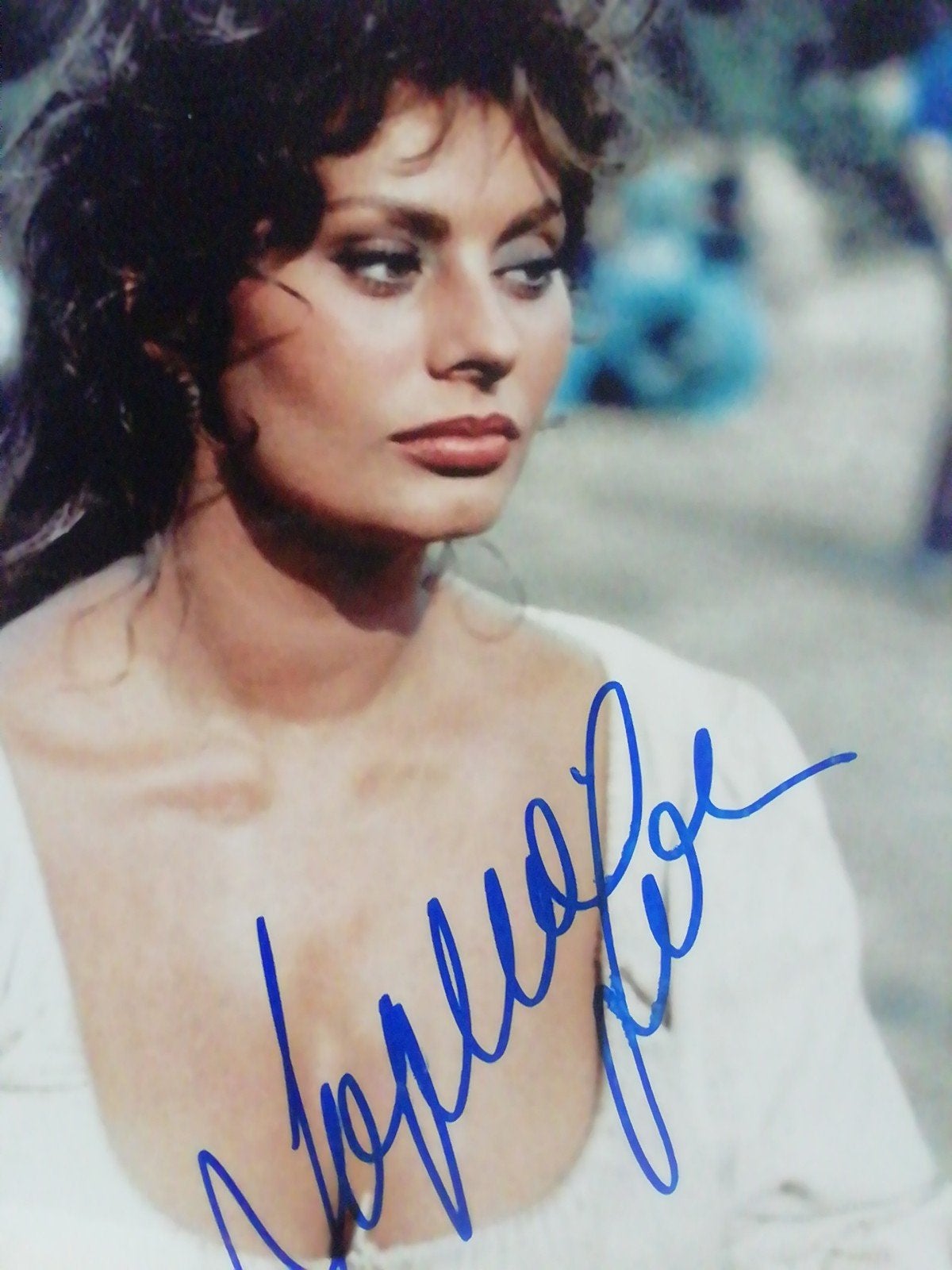 Sophia Loren met originele handtekening, Collections, Musique, Artistes & Célébrités, Enlèvement ou Envoi, Comme neuf, Photo ou Carte