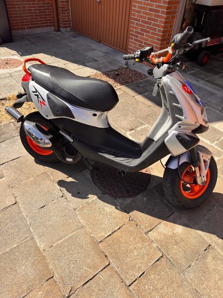Scooter Peugeot TKR édition limitée métal x Classe B 50cc, Enlèvement, Utilisé, Classe B (45 km/h)