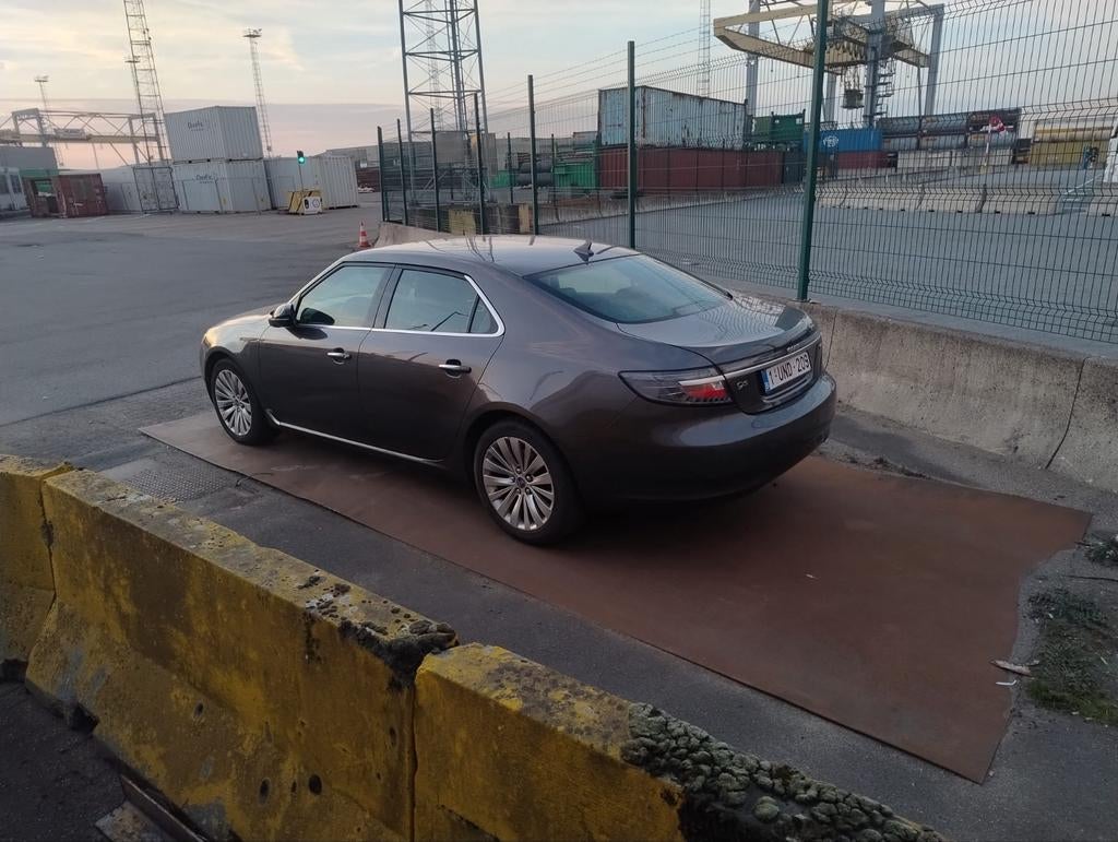 Très belle Saab 9-5 nouvelle génération 2.0 construite en 11, Autos, Saab, Cuir, Achat, Attache-remorque, Carnet d'entretien