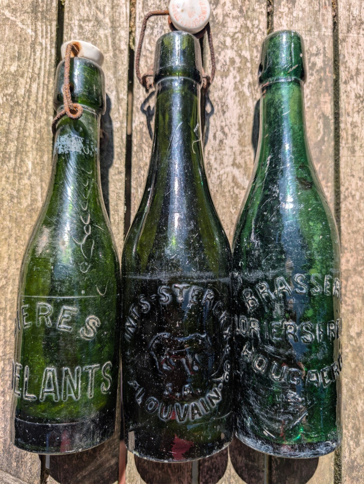 beekvonst ,3 oude bierflesjes, Verzamelen, Wijnen, Ophalen
