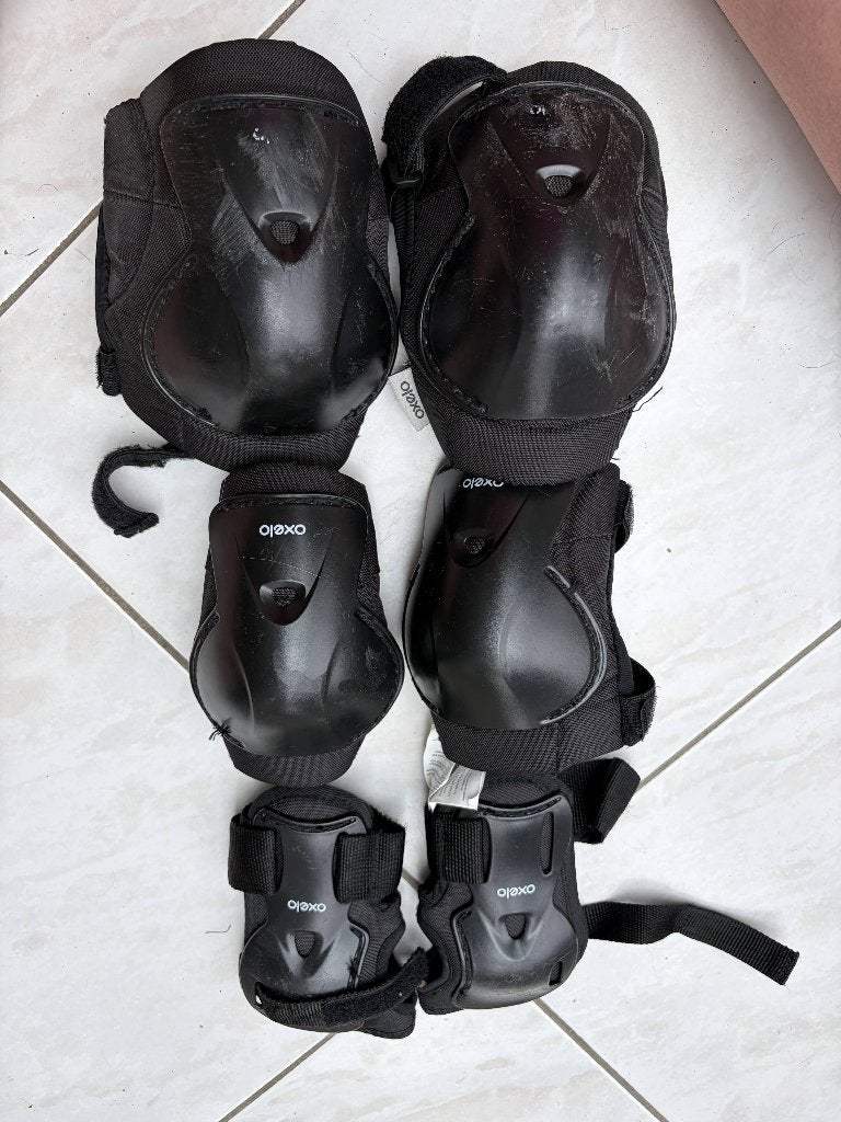 Oxelo-beschermingen (knieën, ellebogen, polsen) - zwart, Kinderen en Baby's, Ophalen, Verstelbaar, Gebruikt, Kinderen