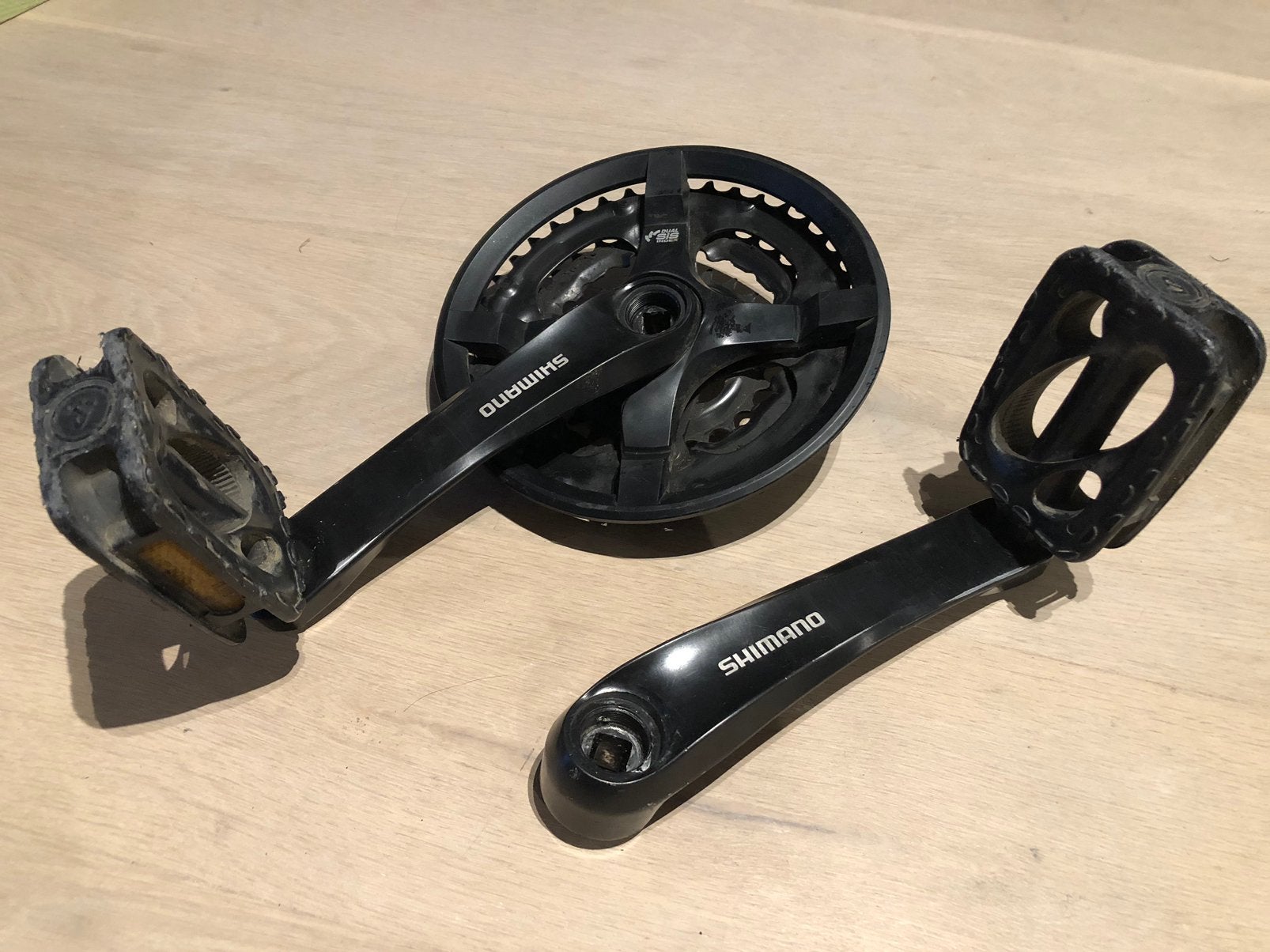 Pédalier Shimano avec pédales, Enlèvement, Utilisé, Pédalier ou Pédales