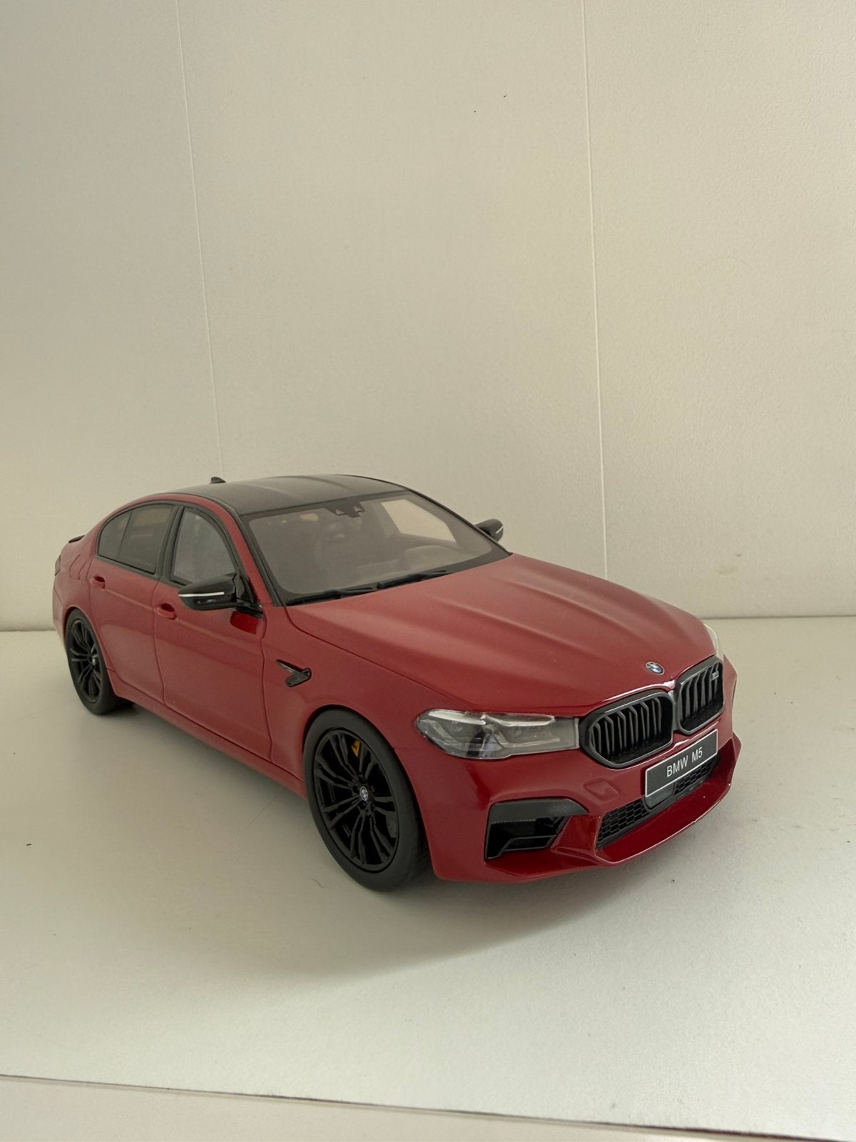 GT Spirit BMW M5 (F90) Compétition Rouge Imola 1:18, Enlèvement, Neuf, Voiture, Autres marques